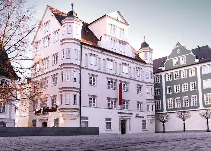 Der Fuerstenhof
