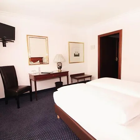 Hotell Der Fuerstenhof 4*
