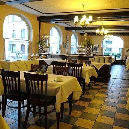 Hotel Der Fuerstenhof 4*